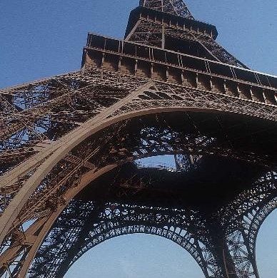 Torre Eiffel, uno de los más emblemáticos monumentos de París